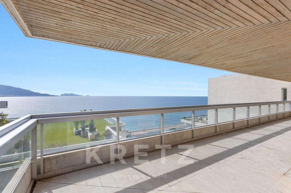 Apartment in Le Roucas Blanc, 7e Arrondissement, Marseille 2 - 18103503