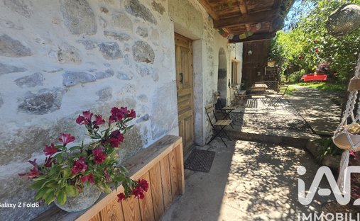 House in Lescheraines, Auvergne-Rhône-Alpes, France 1