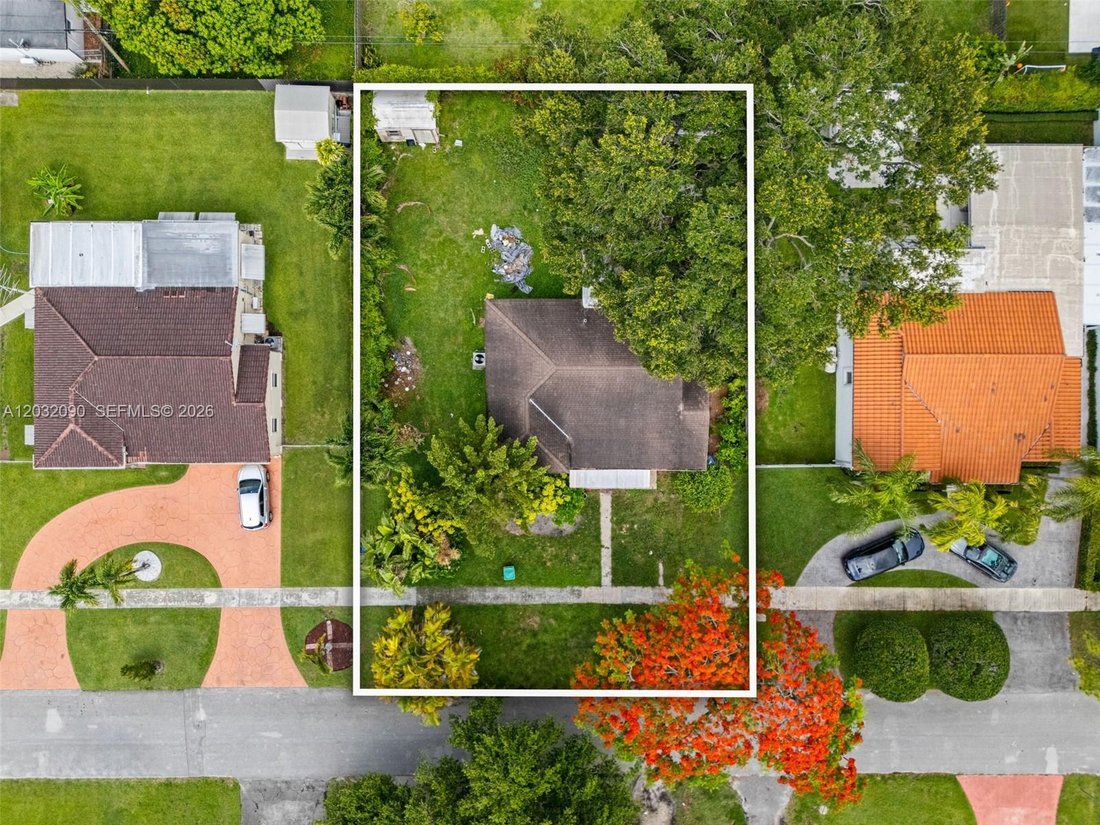 House in Miami, Florida, United States 4 - 18098532