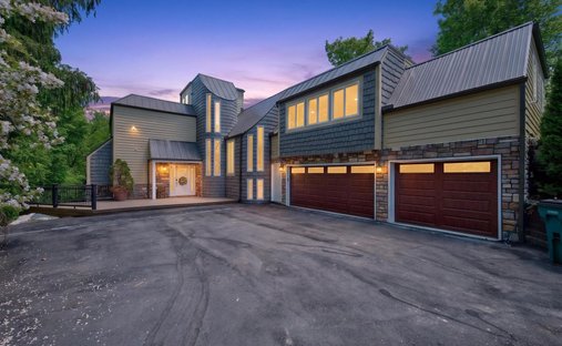 House in Beverly Hills, Michigan, United States 1