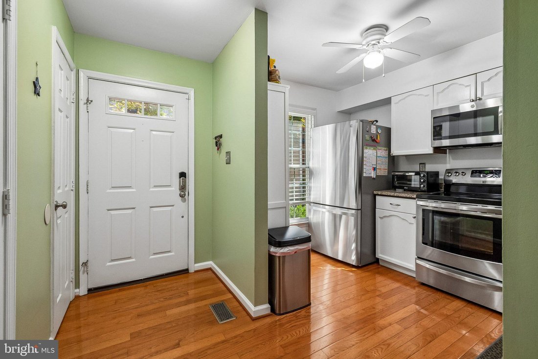 House in Arlington, Virginia, United States 5 - 18098876