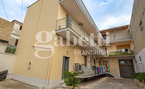 Frattamaggiore, Campania, Italia 1