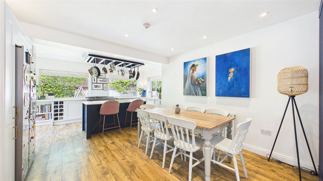 House in Horsell, Woking, England 4 - 18108282