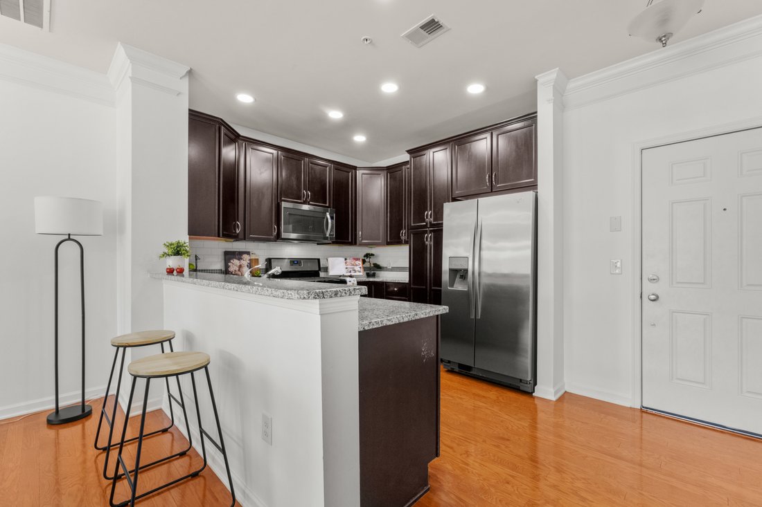 Condo in Westborough, Massachusetts, United States 5 - 18090748