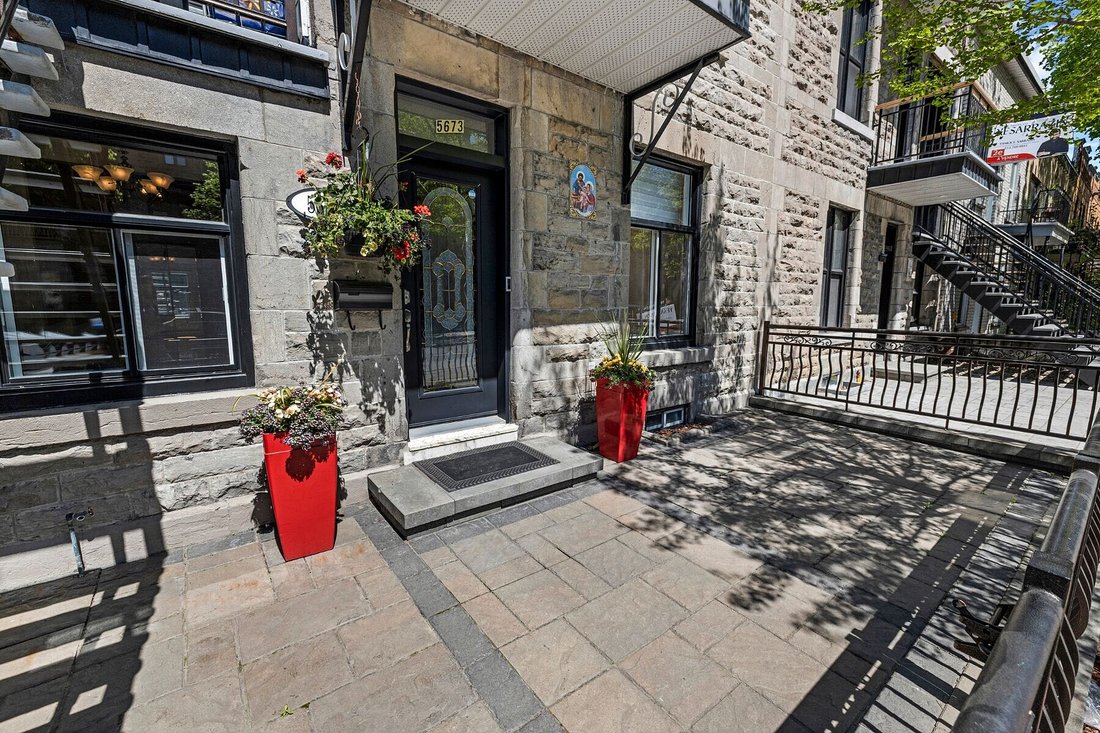 House in Montréal, Quebec, Canada 4 - 18107688