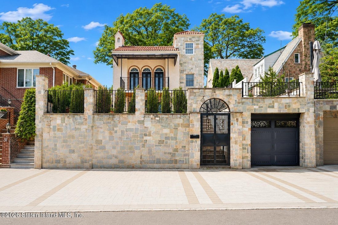 House in New York, New York, United States 2 - 18108120