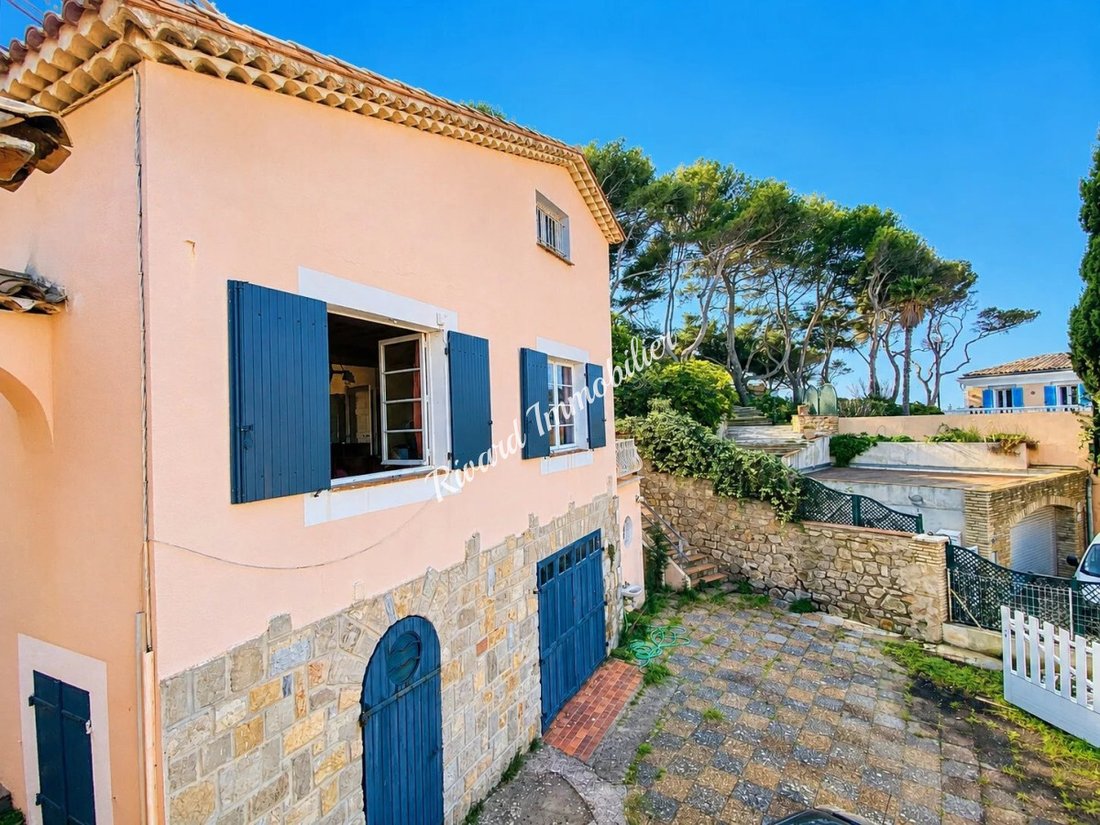 House in Bandol, Provence-Alpes-Côte d'Azur, France 1 - 18098767