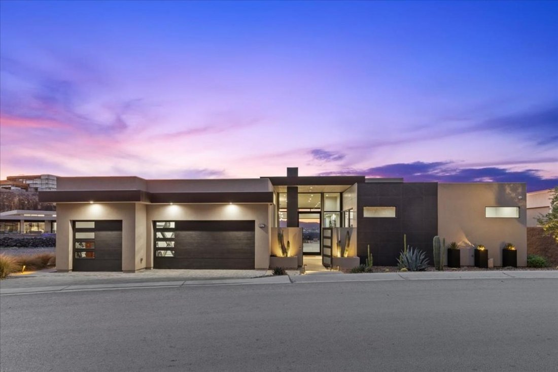House in Henderson, Nevada, United States 1 - 18099052