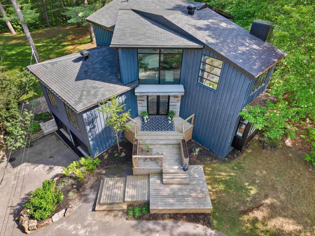 House in Chelsea, Quebec, Canada 2 - 18107822