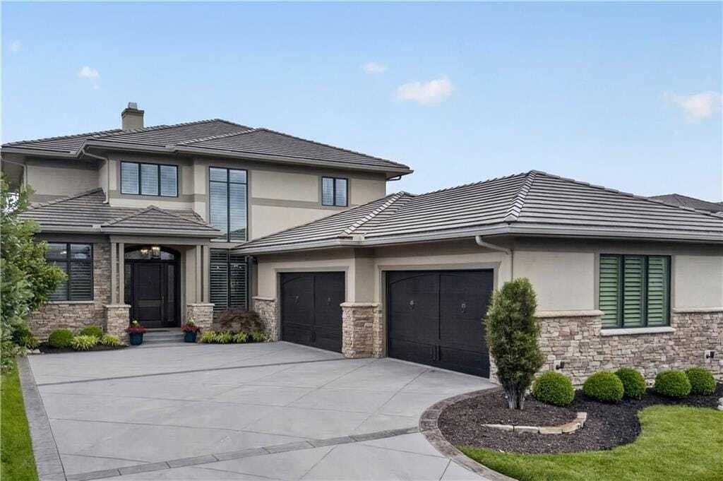 House in Overland Park, Kansas, United States 3 - 18104321