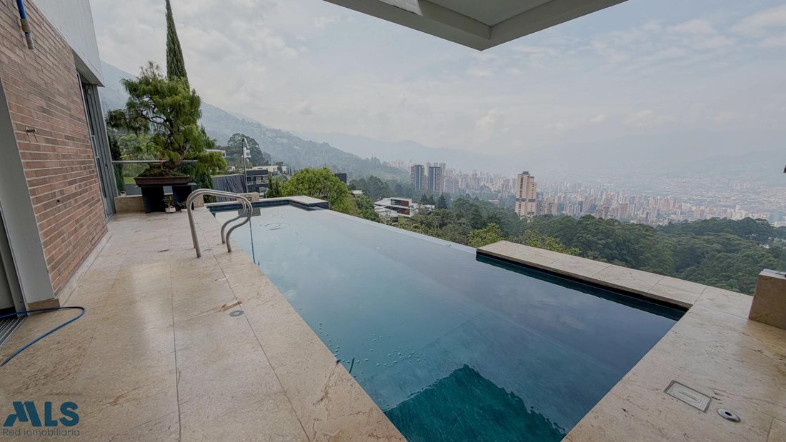 House in Santa Elena, Antioquia, Colombia 1 - 18098714