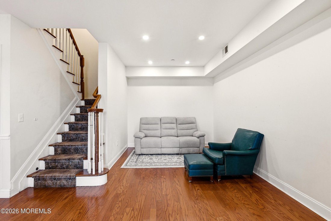 Condo in Lakewood Township, New Jersey, United States 3 - 18091180