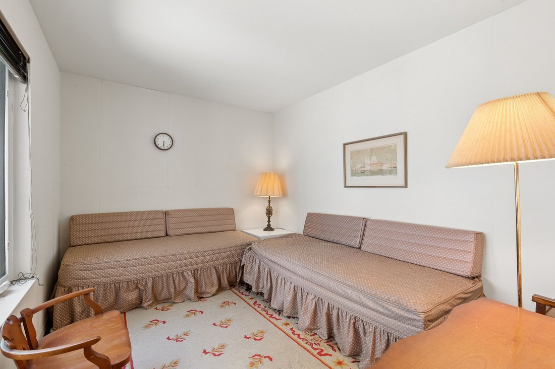 East Hampton, New York, United States 4 - 18092864