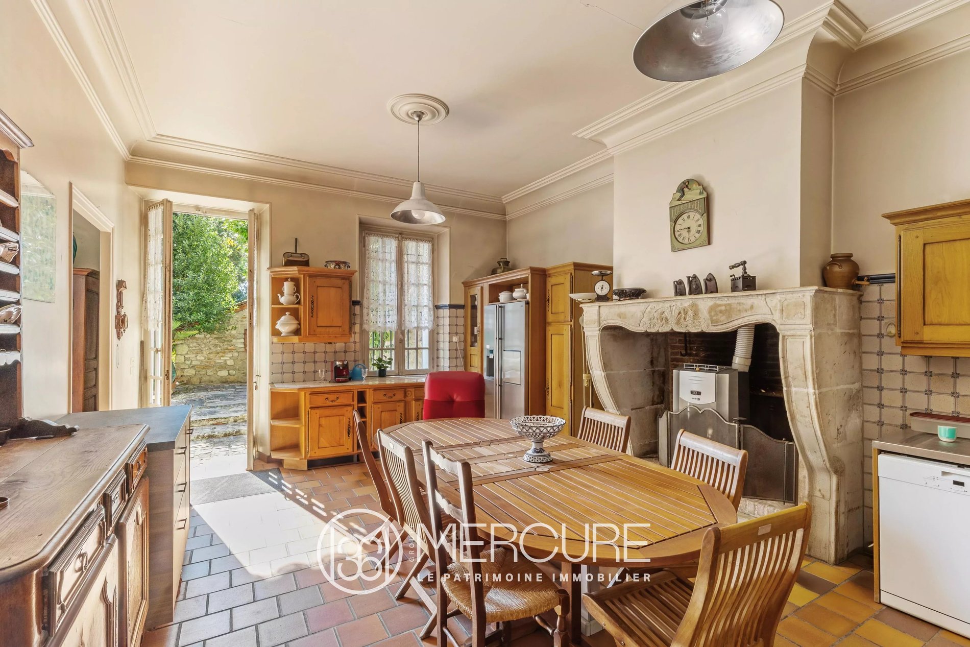 Essone 22 Km South Of Paris Property For Sale