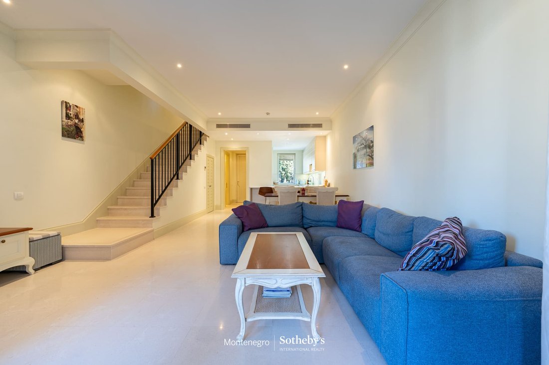 Apartment in Tivat, Tivat Municipality, Montenegro 4 - 17331904