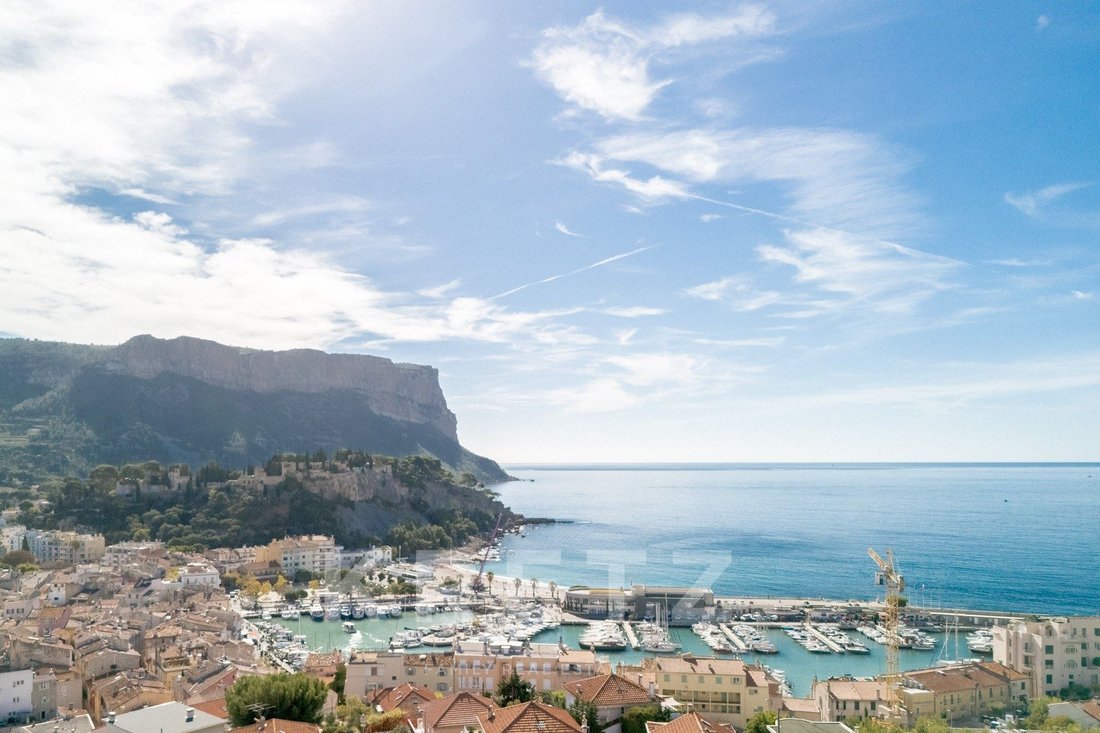 House in Cassis, Provence-Alpes-Côte d'Azur, France 3 - 18103463