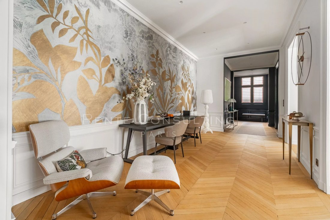 Appartamento a Porte Dauphine, Paris 16e Arrondissement, Parigi 5 - 18093813