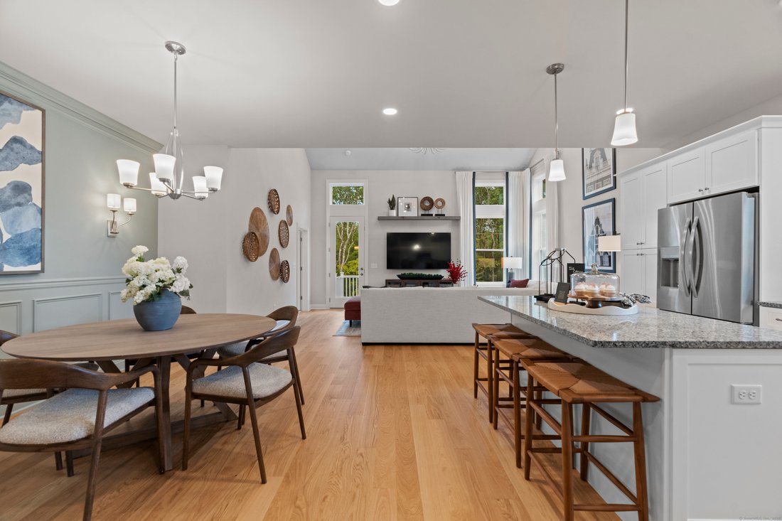 Condo in Oxford, Connecticut, United States 4 - 18100660