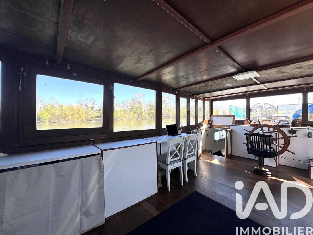 House in Le Port-Marly, Ile-de-France, France 2 - 17657839