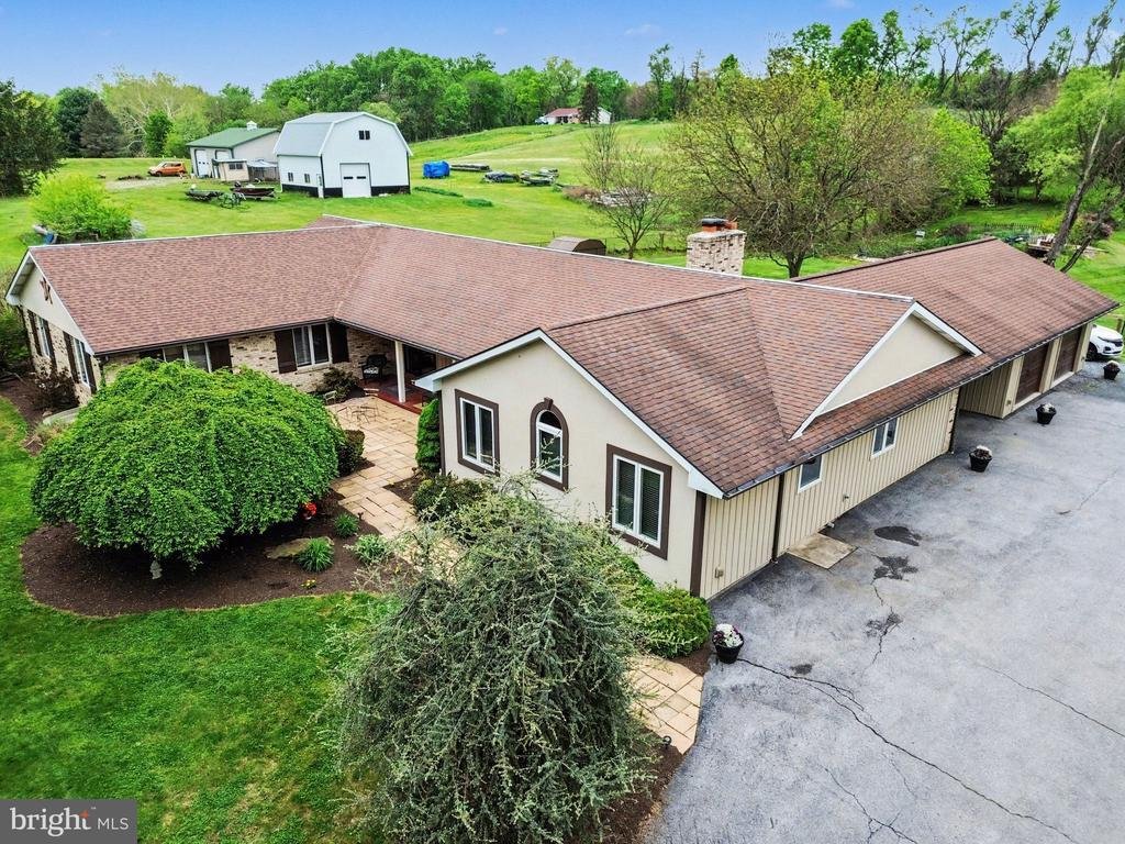 House in Bainbridge, Pennsylvania, United States 5 - 18092400