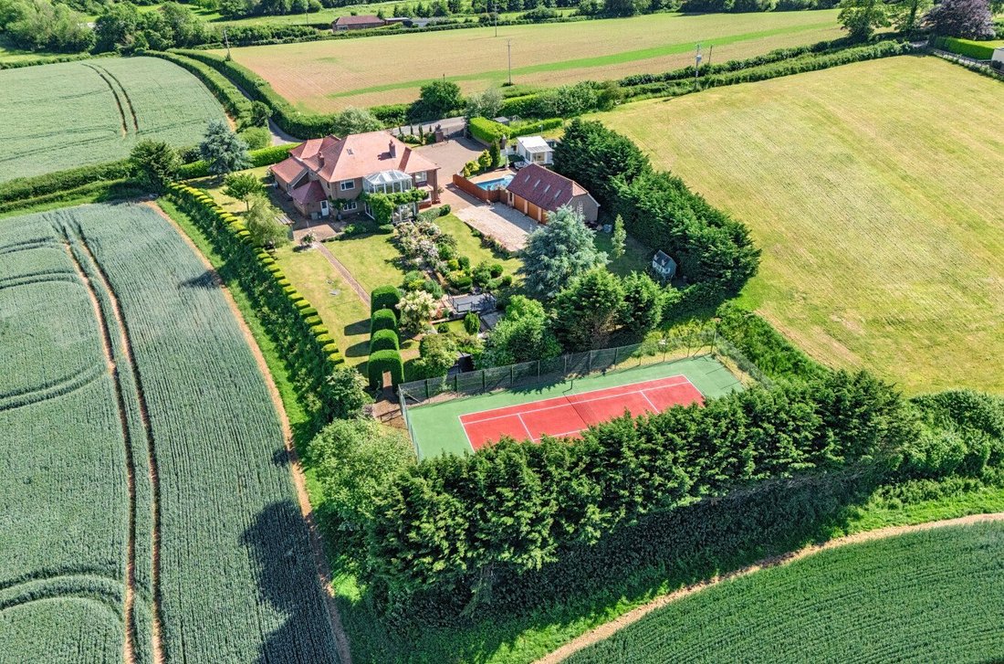 House in North Petherton, England 1 - 18098699