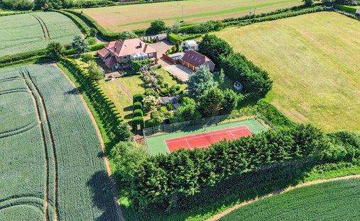 House in North Petherton, England 1