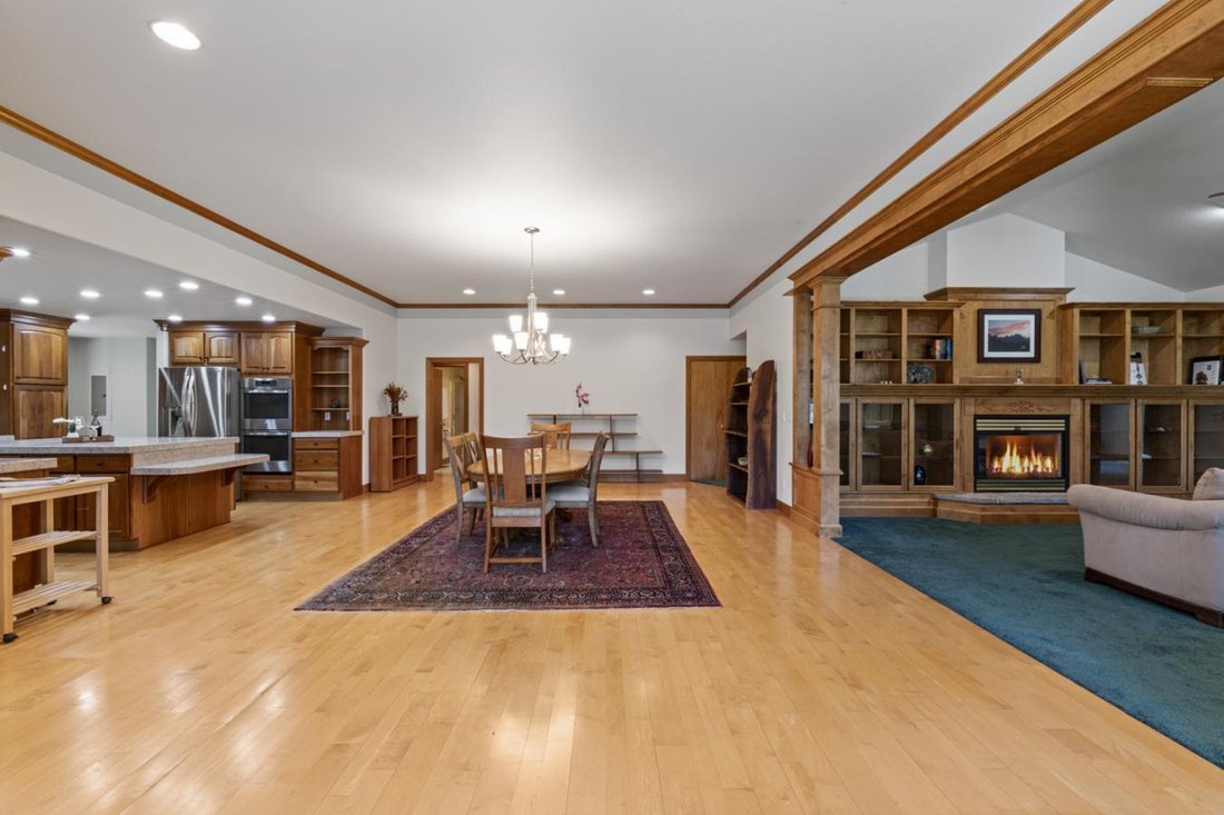 House in Grants Pass, Oregon, United States 4 - 18099032