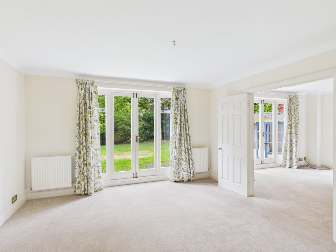 House in Tatling End, Gerrards Cross, England 5 - 18091755