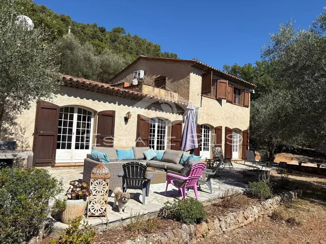 Villa in Spéracèdes, Provence-Alpes-Côte d'Azur, France 1 - 18083367