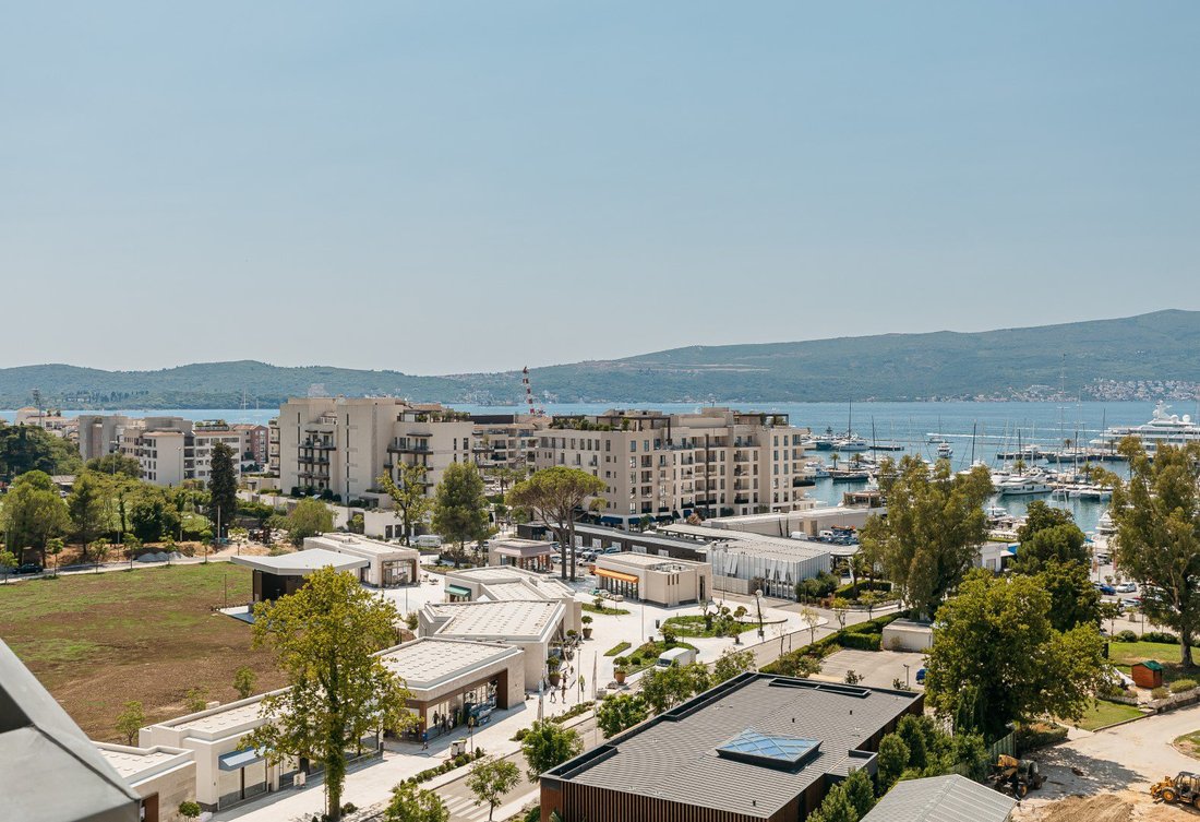 Apartment in Tivat, Tivat Municipality, Montenegro 4 - 16503751