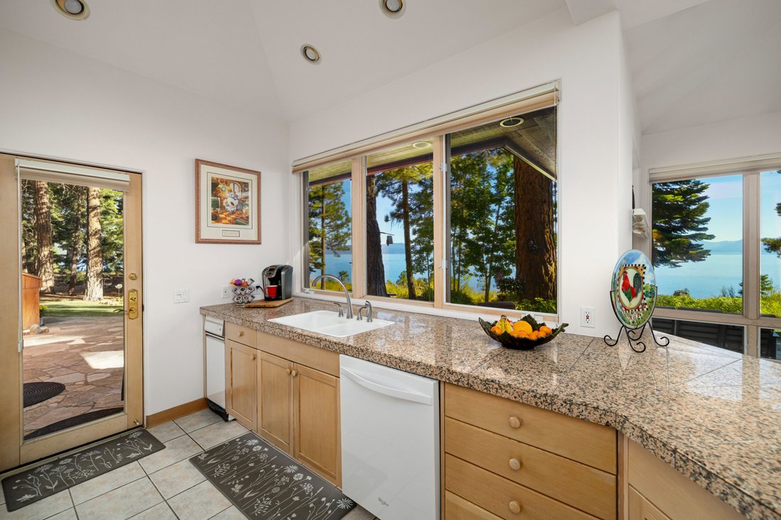 House in Kings Beach, California, United States 5 - 18090970