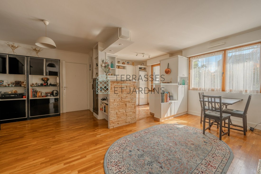 Apartment in Espaces Jeunes, Issy-les-Moulineaux, France 4 - 17891158
