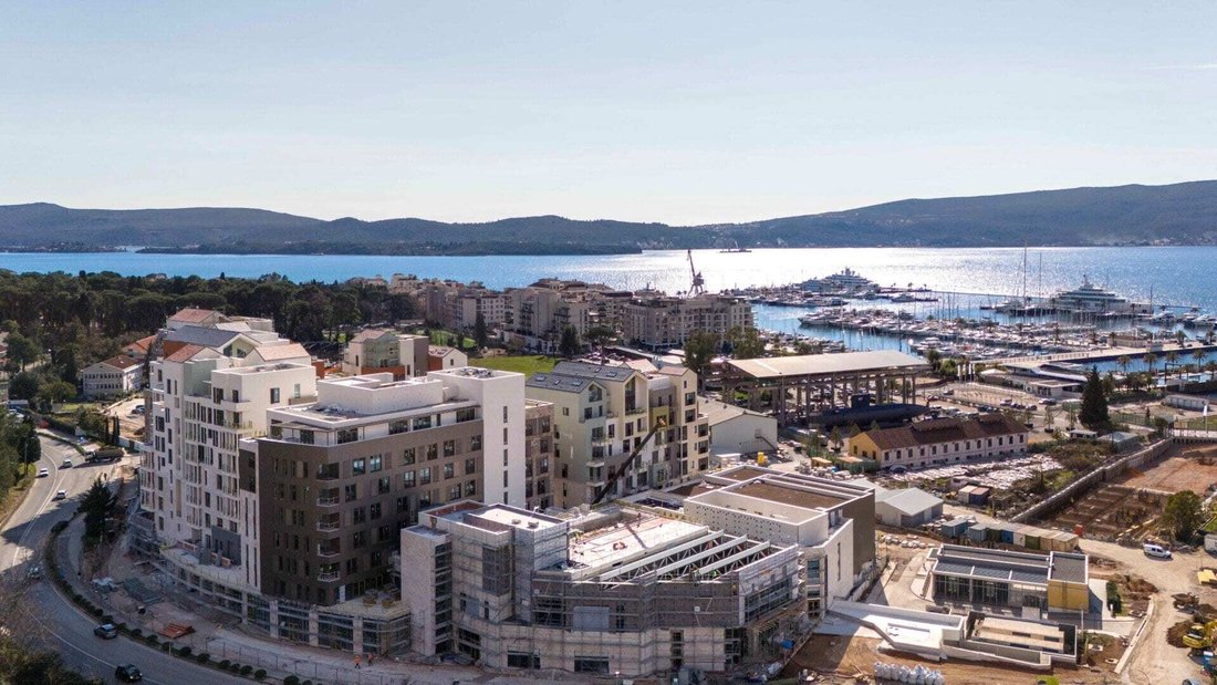 Apartment in Tivat, Tivat Municipality, Montenegro 2 - 16503817
