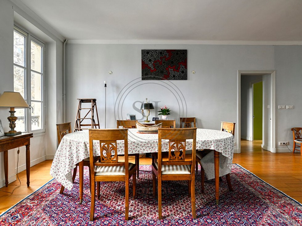 Apartment in Domaine National du Château, Versailles, France 4 - 18102952