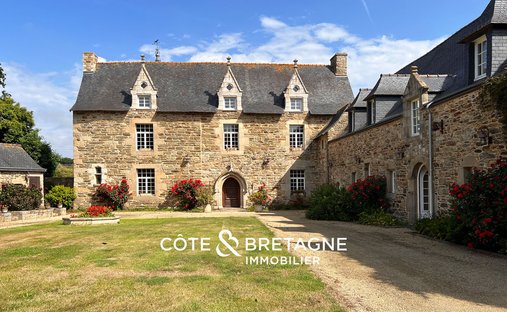 Castle in Tréguier, Brittany, France 1