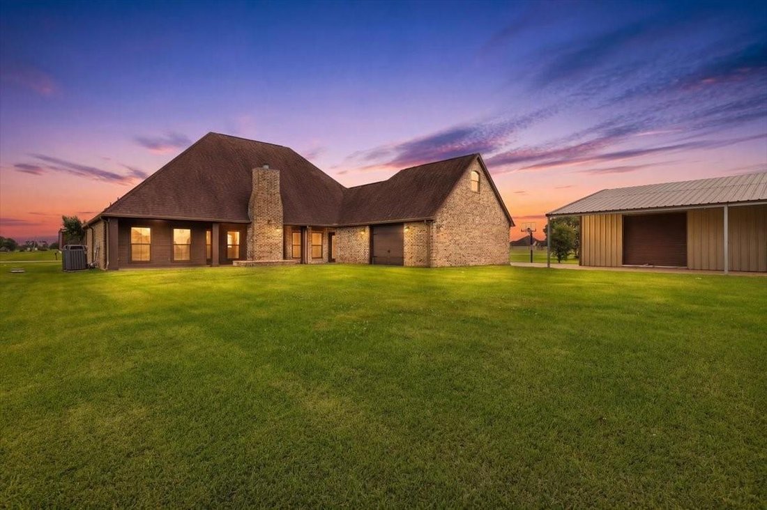 House in Beaumont, Texas, United States 4 - 18101150