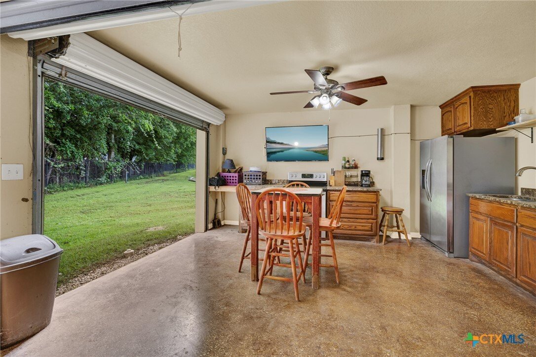 House in New Braunfels, Texas, United States 3 - 18098091