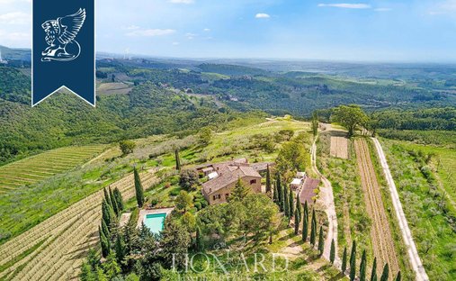 Villa in Castellina in Chianti, Tuscany, Italy 1