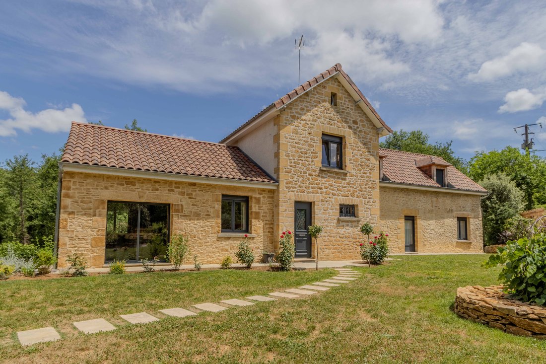 Estate in Saint-Andre-d'Allas, Nouvelle-Aquitaine, France 2 - 18098775