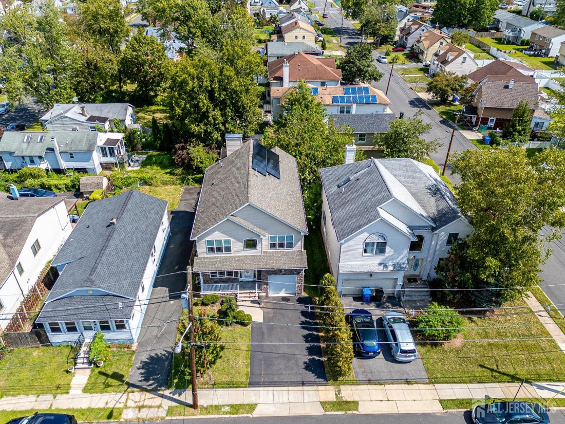 House in Woodbridge Township, New Jersey, United States 3 - 18098556