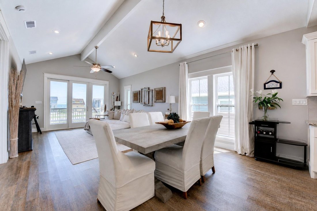 House in Galveston, Texas, United States 5 - 18095776