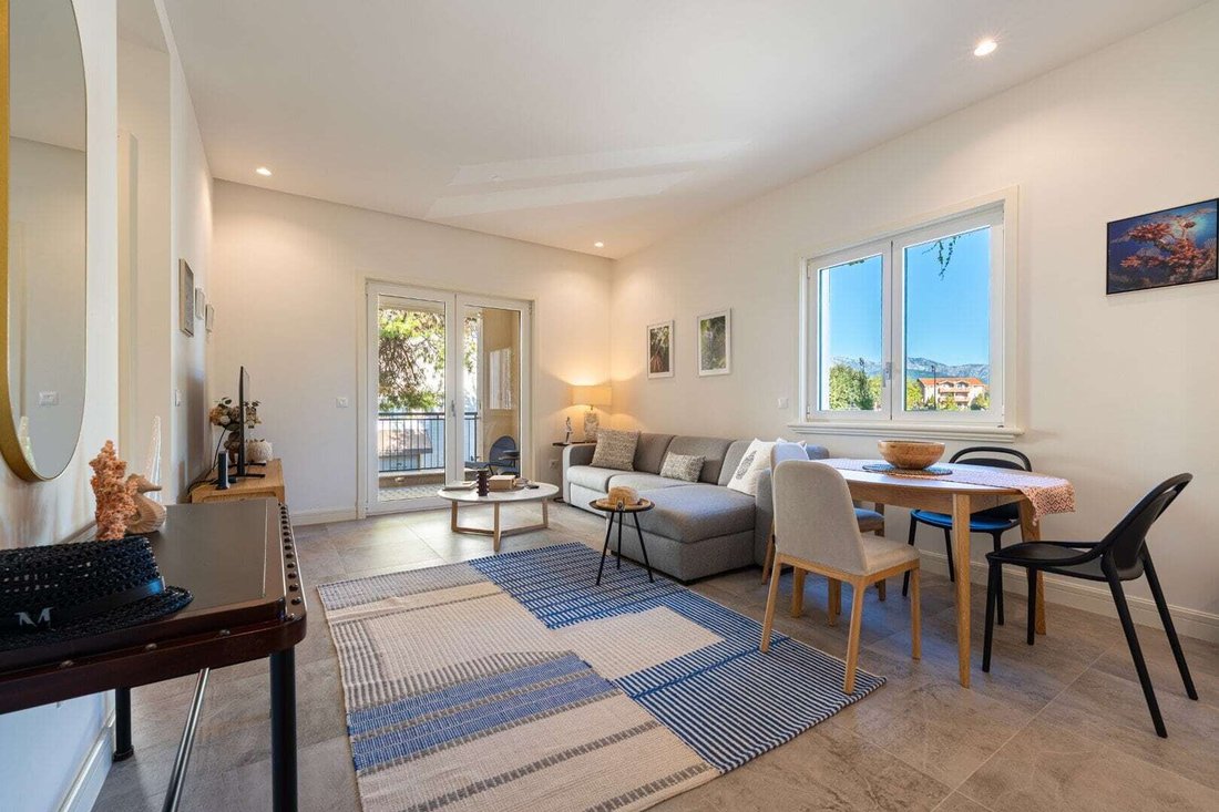 Apartment in Milovići, Tivat Municipality, Montenegro 3 - 16504043
