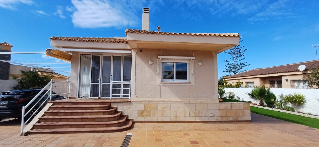 Chalet in La Manga del Mar Menor, San Javier, Región de Murcia 3 - 18094310