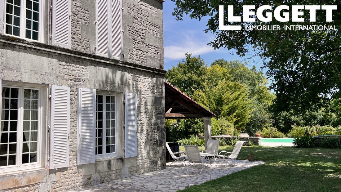 House in Jarnac, Nouvelle-Aquitaine, France 2 - 14330910