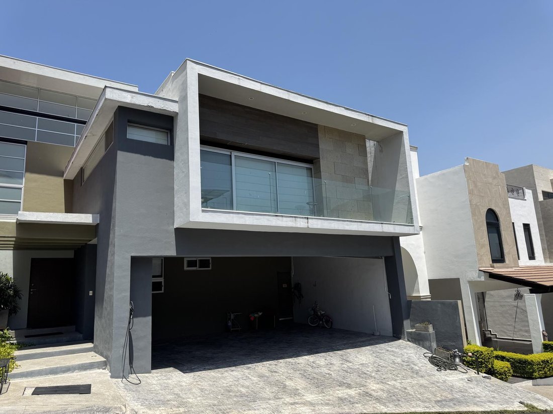 House in Monterrey, Nuevo Leon, Mexico 1 - 18106858