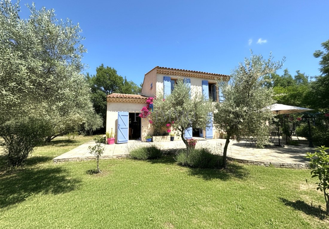 Villa in Châteaudouble, Provence-Alpes-Côte d'Azur, France 1 - 18096490