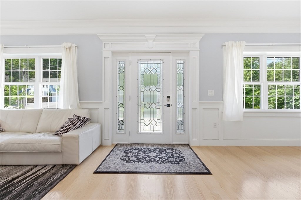 House in Milton, Massachusetts, United States 3 - 18097906