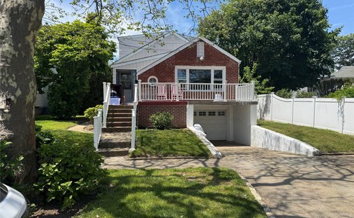 House in Atlantic Beach, New York, United States 1