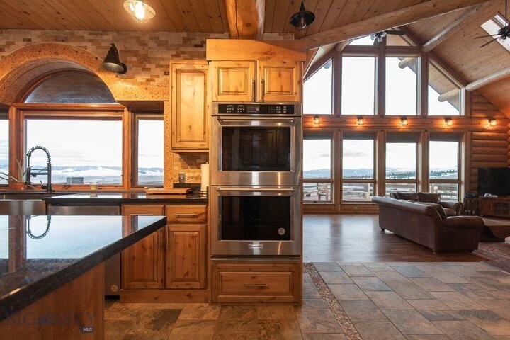 House in Anaconda, Montana, United States 1 - 18104349