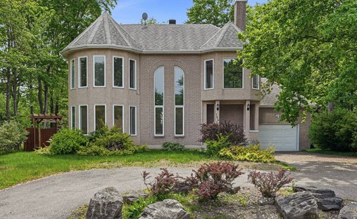 House in Lorraine, Quebec, Canada 1